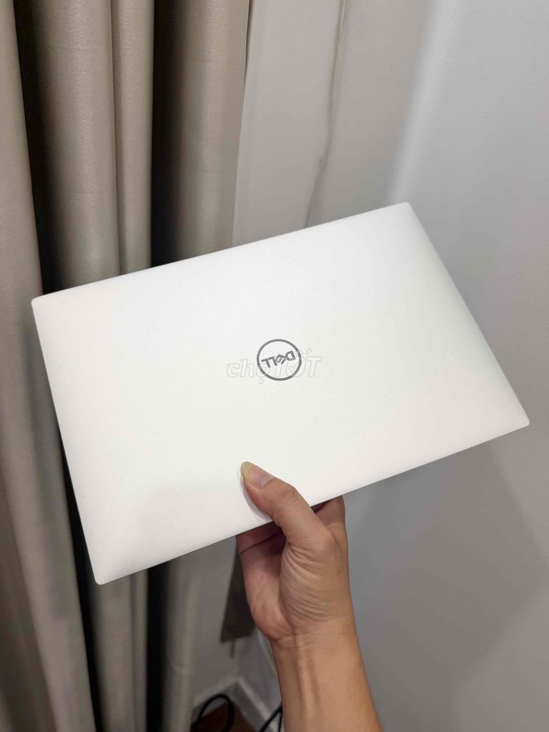 Dell XPS 13 9300 i7-1065G7 13inch UHD 4K Touch 99%. Mua bán Laptop tại Quận Tân Bình Tp Hồ Chí Minh được đăng bởi ĐẶNG HOÀNG PHÚC hình 1