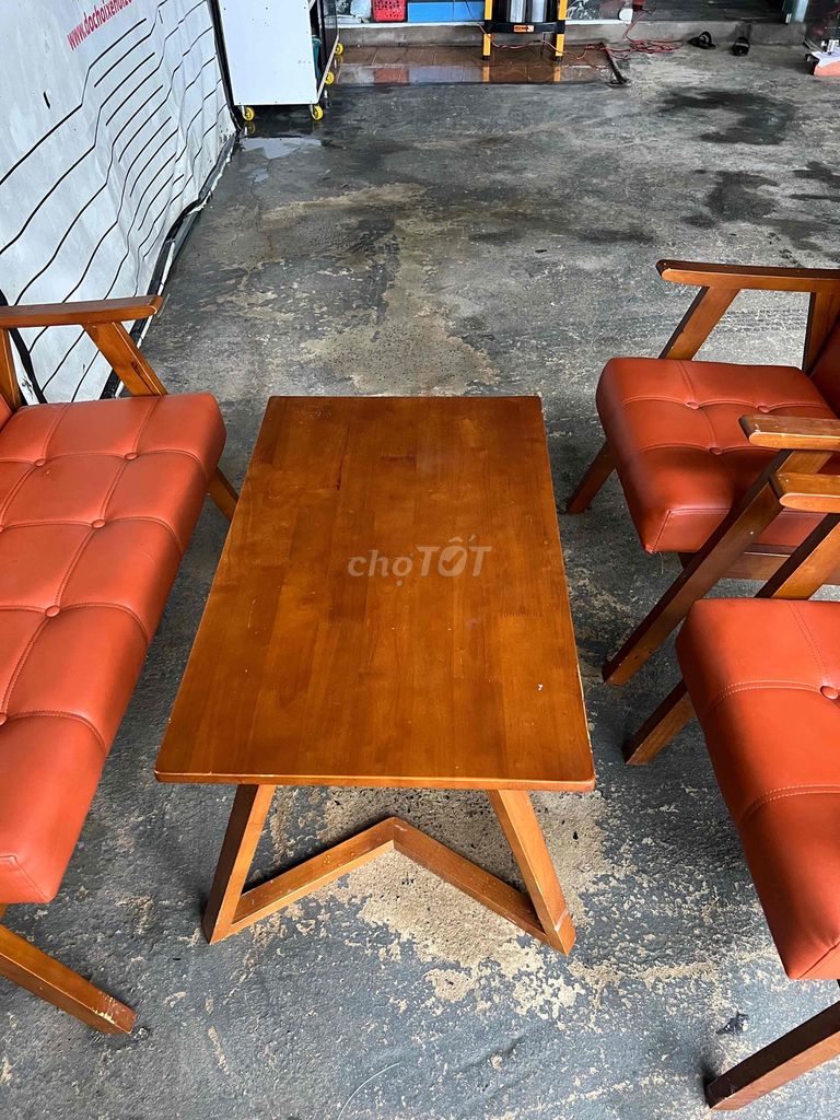 Bộ bàn ghế Gỗ, Da Nâu cam. Mua bán Bàn ghế tại Thành phố Bà Rịa Bà Rịa - Vũng Tàu được đăng bởi Sơn Đồ Chơi Xe Hơi hình 1