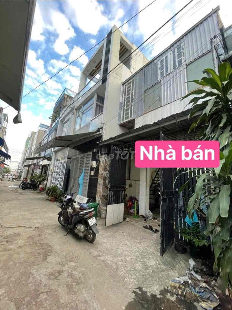 BÁN NHÀ 2 TẦNG  HẺM XE HƠI 1/ XẸT 416 LÃ XUÂN OAI