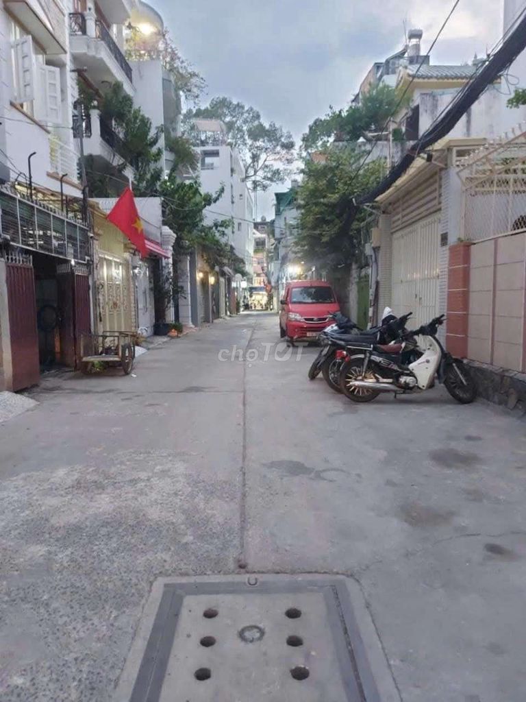 62 M2, QUẬN 3,TRẦN QUANG DIỆU