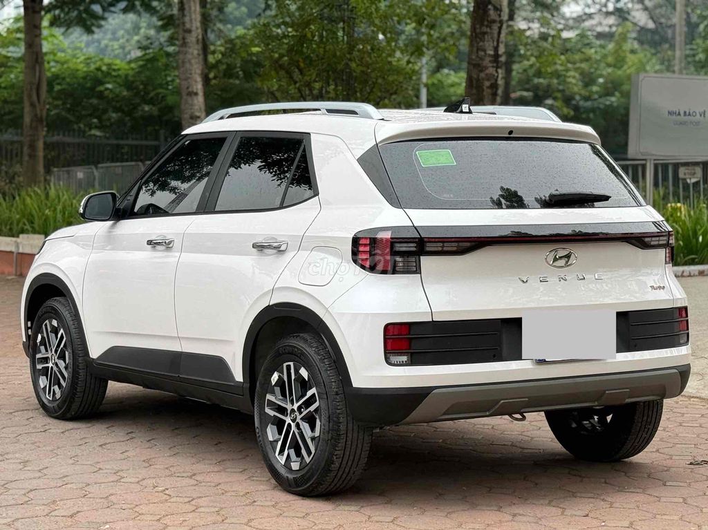 Hyundai Venue 2025 - 10000 km. Mua bán Ô tô tại Quận Nam Từ Liêm Hà Nội được đăng bởi Chính chủ hình 6