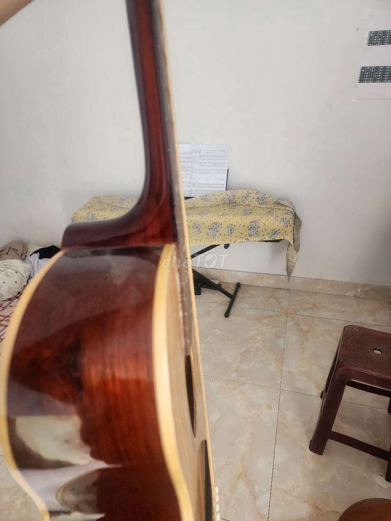 Đàn guitar màu Nâu. Mua bán Nhạc cụ tại Quận 4 Tp Hồ Chí Minh được đăng bởi Minh Nhật hình 1