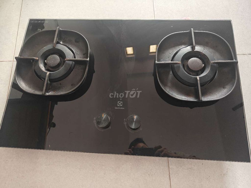Bếp ga âm Electrolux Đen. Mua bán Bếp, lò, đồ điện nhà bếp tại Quận Bình Thuỷ Cần Thơ được đăng bởi Duy Nguyễn hình 1
