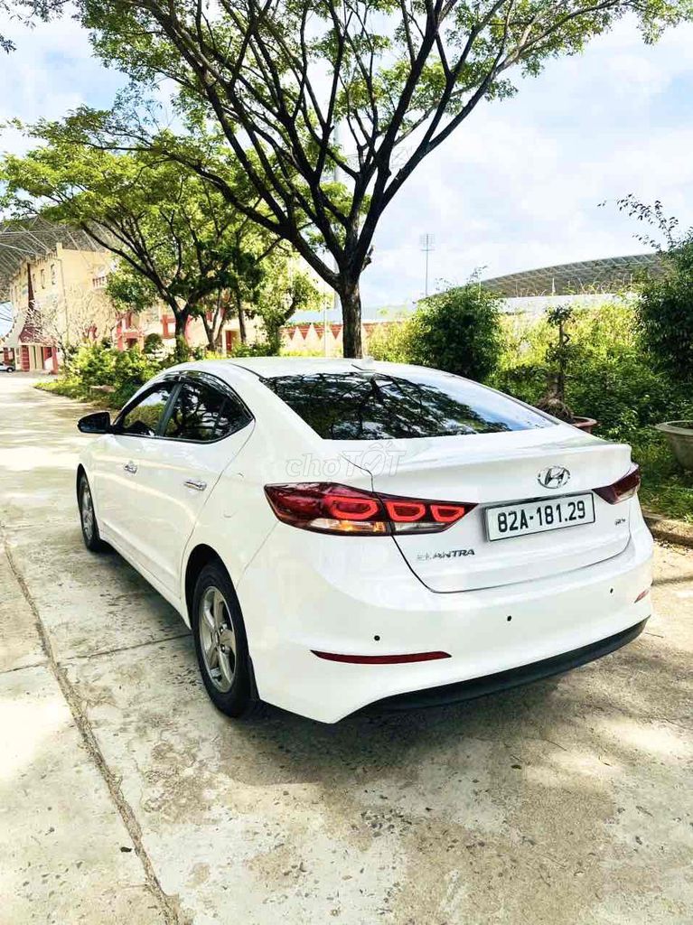 Hyundai Elantra 2018 1.6 MT - 9000 km. Mua bán Ô tô tại Thành phố Pleiku Gia Lai được đăng bởi Huynh kontum hình 1