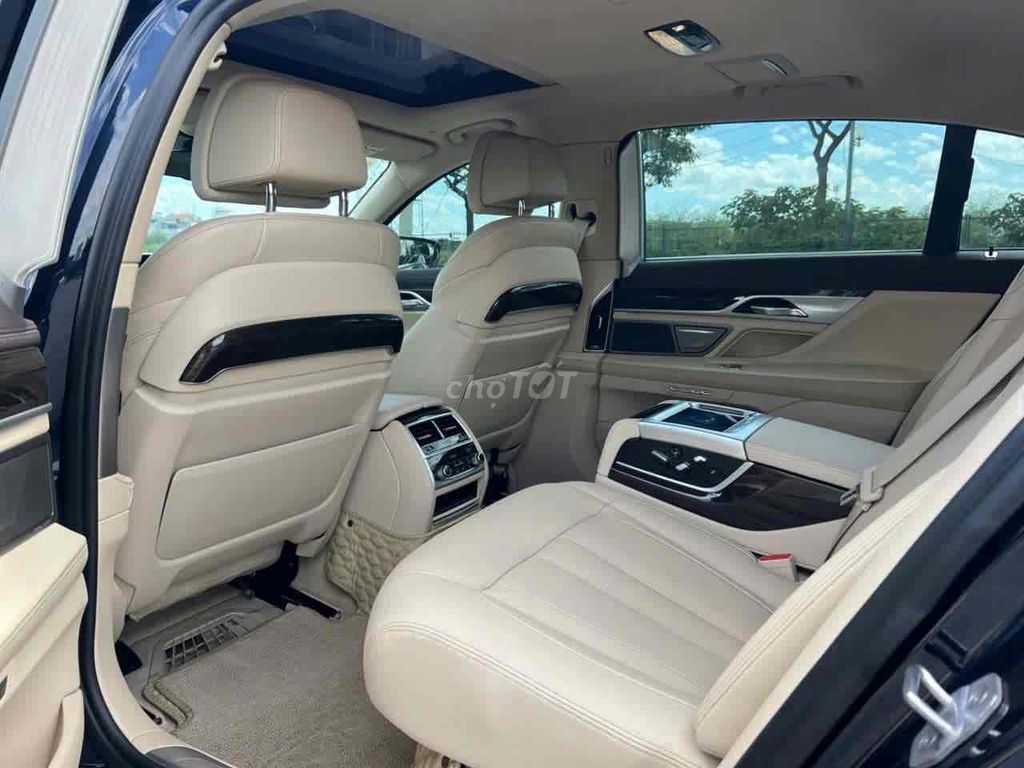 BMW 730Li sx 2018 màu xanh nhập Đức siêu đẹp. Mua bán Ô tô tại Quận Cầu Giấy Hà Nội được đăng bởi Cao Quý hình 13