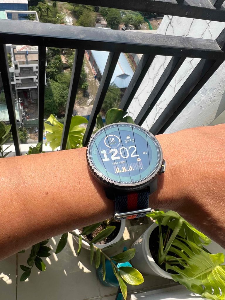 Suunto Vertical Titanium Solar Bảo hành 02 năm