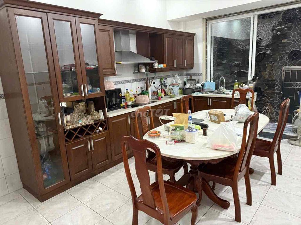Tủ bếp gỗ sồi Mỹ màu Nâu. Mua bán Tủ, kệ gia đình tại Quận 12 Tp Hồ Chí Minh được đăng bởi Việt anh hình 1