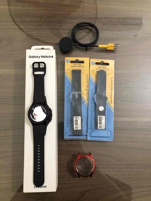 Samsung Galaxy Watch 4 40mm wifi full box tặng pk. Mua bán Thiết bị đeo thông minh tại Huyện Hoài Đức Hà Nội được đăng bởi Nguyễn chí Hoàng