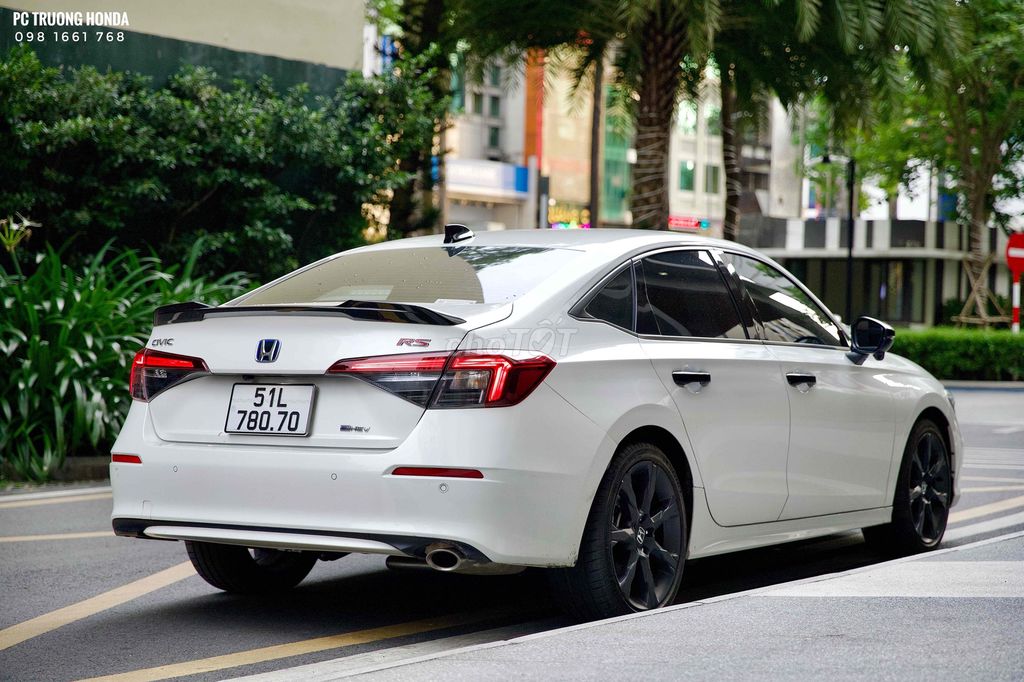 CIVIC RS HEV 2025 CAO CẤP NHẤT,  LƯỚT MỚI NHẤT VN. Mua bán Ô tô tại Quận 10 Tp Hồ Chí Minh được đăng bởi PC Trương hình 6