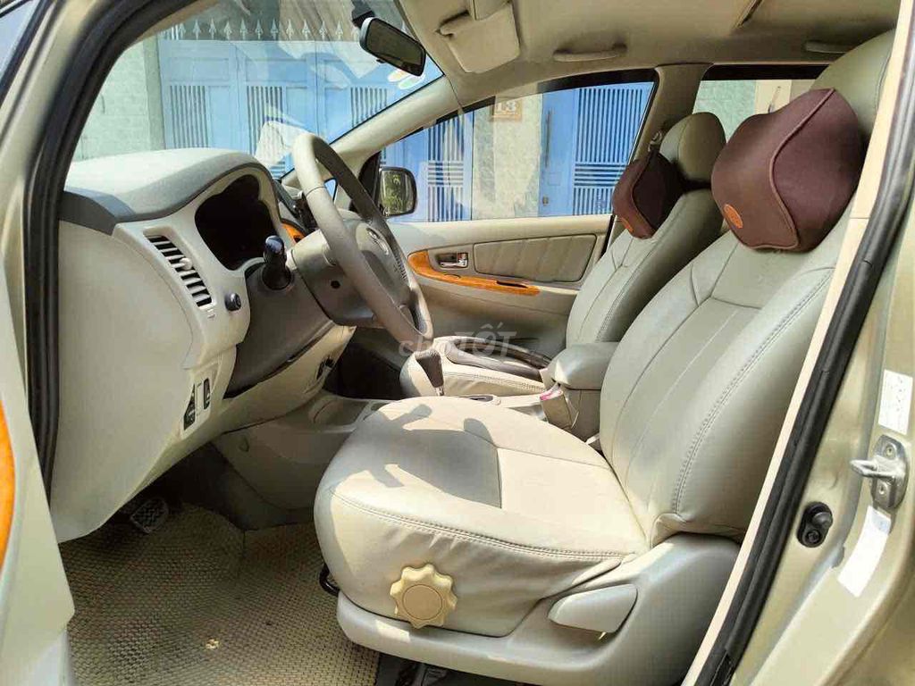 Innova V sô tự động.Dk 2009- rat đep,XE chinh chủ. Mua bán Ô tô tại Huyện Bình Chánh Tp Hồ Chí Minh được đăng bởi Minh Nhựt  hình 5