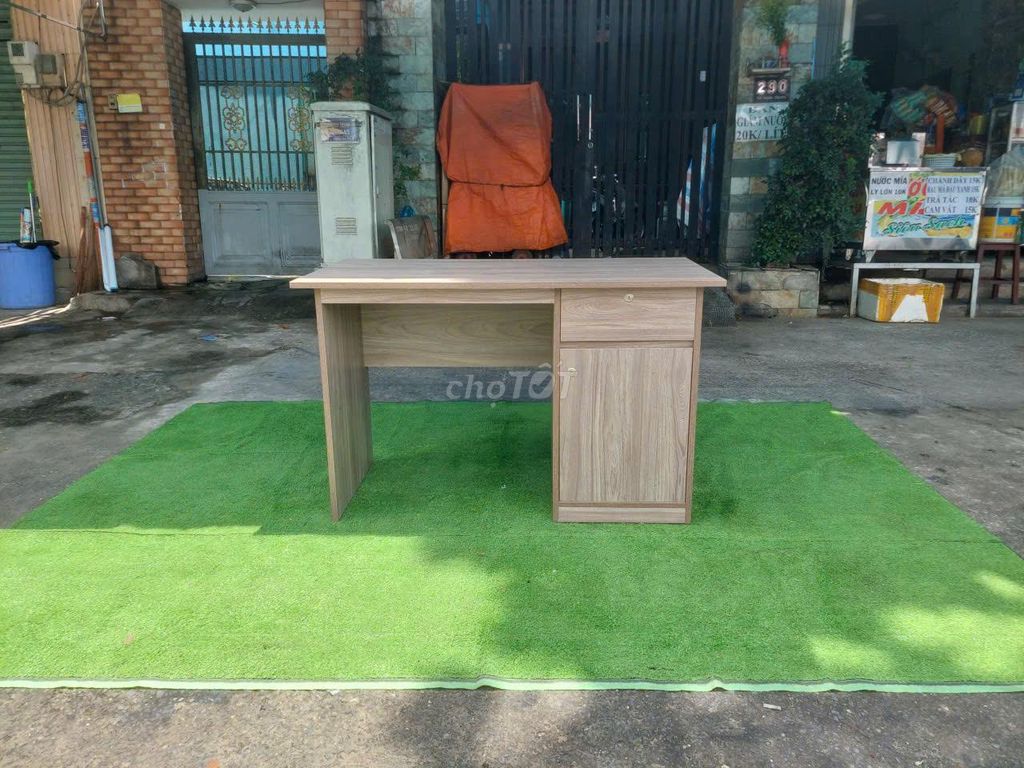Bàn làm việc Gỗ MDF Vân gỗ 1.2m  Mới 100%. Mua bán Đồ dùng văn phòng tại Quận Tân Phú Tp Hồ Chí Minh được đăng bởi Trần Quốc Thái hình 1