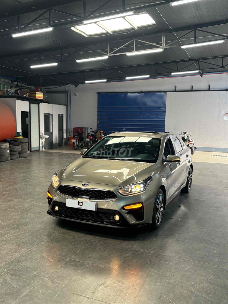 Kia Cerato 2019 1.6 AT Luxury - 21000 km. Mua bán Ô tô tại Huyện Hóc Môn Tp Hồ Chí Minh được đăng bởi Nguyễn Hảo Trung hình 3