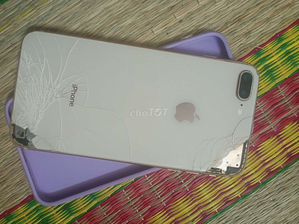 Apple iPhone 8 Plus 64GB Trắng Màn nứt, vỡ mặt sau. Mua bán Điện thoại tại Thành phố Thủ Đức Tp Hồ Chí Minh được đăng bởi HNT hình 1