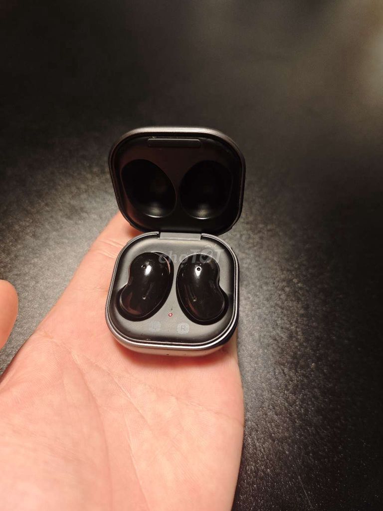 Tai nghe Samsung Galaxy Buds Live Đen. Mua bán Tivi, Âm thanh tại Thành phố Vũng Tàu Bà Rịa - Vũng Tàu được đăng bởi Việt Anh hình 1