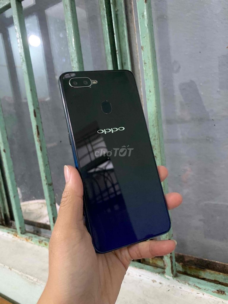 Oppo F9 xanh nguyên zin, mới 99%