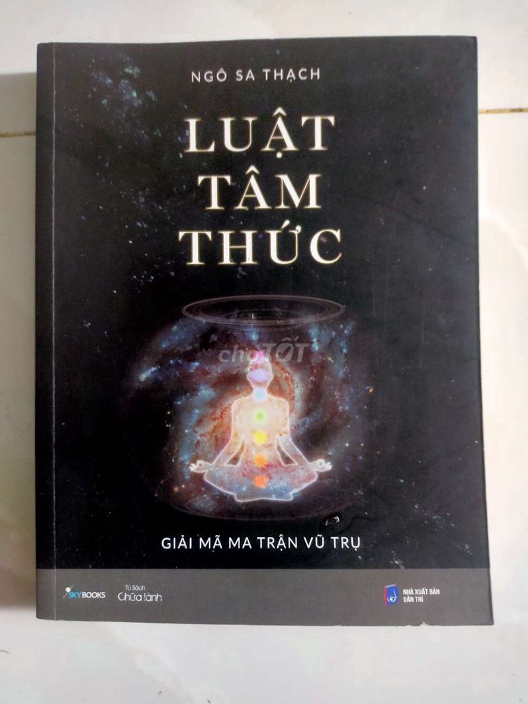 Pass sách luật tâm thức bị note và highlight