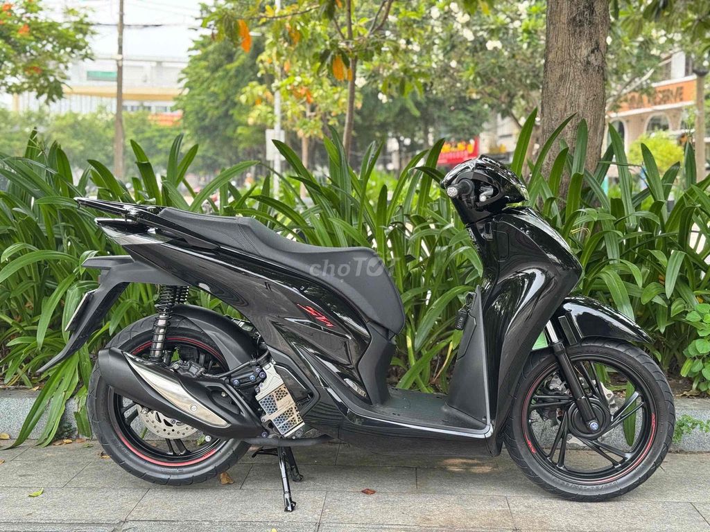 Honda SH150 CBS 2020, глянцево-черный