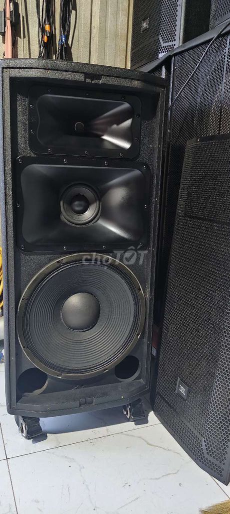 Loa JBL Đen 835. Mua bán Tivi, Âm thanh tại Thành phố Biên Hòa Đồng Nai được đăng bởi Minh tri hình 1