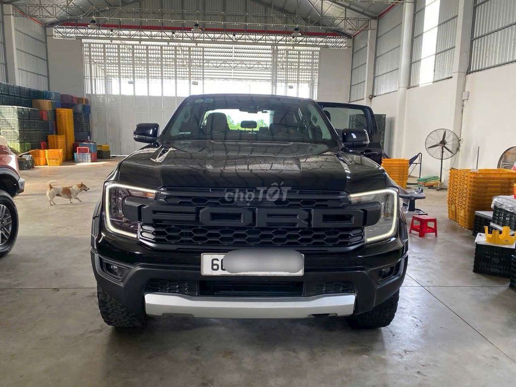 Ranger XLS 4x2 2023 lên Raptor. Trả trước 230tr.