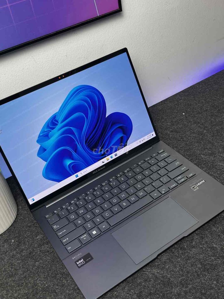 ASUS Zenbook 14 OLED Ultra7-155H 16/512 cảm ứng. Mua bán Laptop tại Quận 10 Tp Hồ Chí Minh được đăng bởi Phạm Anh Tuấn hình 1