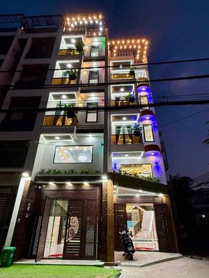 Sát Gò Vấp – 15 Phút Ra Sân Bay – Nhà 5 Tầng Full Nội Thất Chỉ 7.2 Tỷ