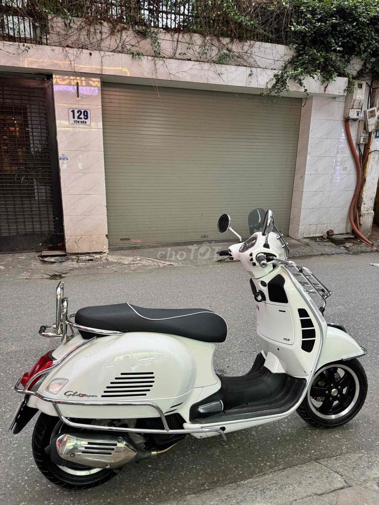 Chính chủ bán vespa gts 125 2017. Mua bán Xe máy tại Quận Cầu Giấy Hà Nội được đăng bởi Nguyễn việt  hình 3
