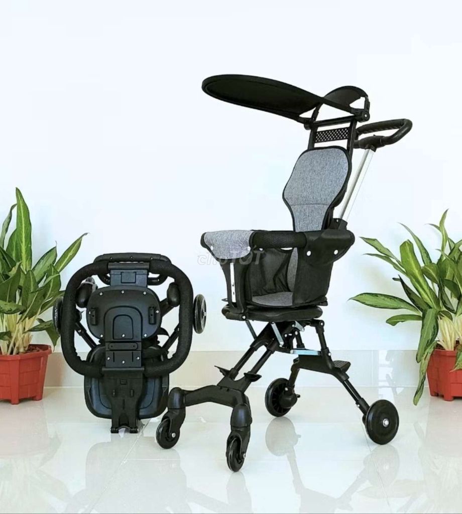 Xe đẩy gấp gọn xoay 360 độ Nâu. Mua bán Mẹ và bé tại Quận 5 Tp Hồ Chí Minh được đăng bởi Lac An hình 1