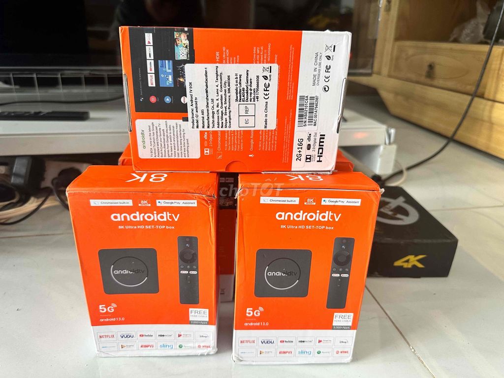 tivi box 8k giọng nói ram2g mới 100%.