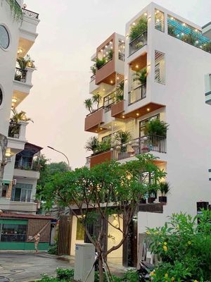 Nhà phố 72 m² · 5 PN · Đường Nguyễn Tư Giản