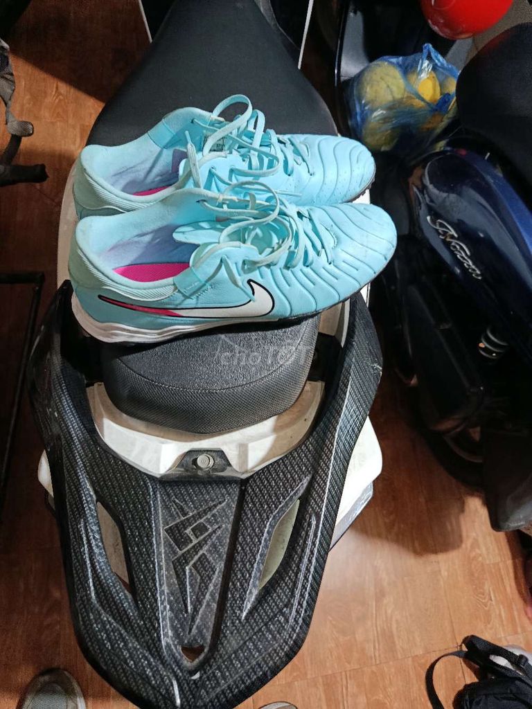 giày tempo chính hãng size 44. Mua bán Đồ thể thao, Dã ngoại tại Quận Hoàn Kiếm Hà Nội được đăng bởi Đỗ Đức chung hình 1