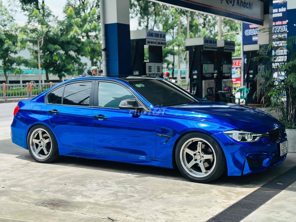 BMW 3 Series 2013 320i - 83000 km. Mua bán Ô tô tại Quận Gò Vấp Tp Hồ Chí Minh được đăng bởi nguyễn quốc trinh hình 2