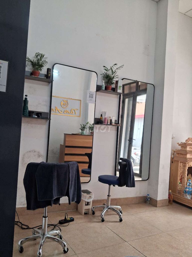 Gương cắt tóc đã qua sử dụng. Mua bán Nội thất, đồ gia dụng khác tại Quận Hà Đông Hà Nội được đăng bởi Ha hình 1