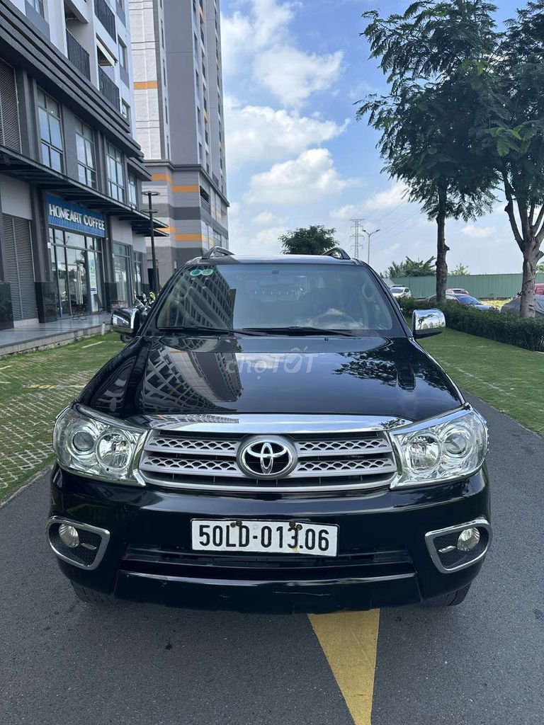 Toyota Fortuner 2012 - 98000 km