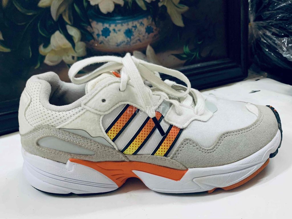 Giày Adidas EG2711  sai 39 1/3. Mua bán Giày dép tại Quận Ba Đình Hà Nội được đăng bởi Phạm Minh hình 1