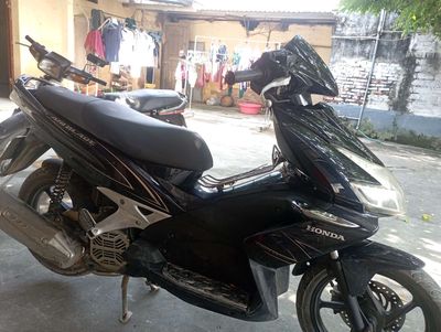 Xe mới nên dàn áo mới đẹp k tì vết. Mua bán Xe máy tại Huyện Chương Mỹ Hà Nội được đăng bởi Tiến