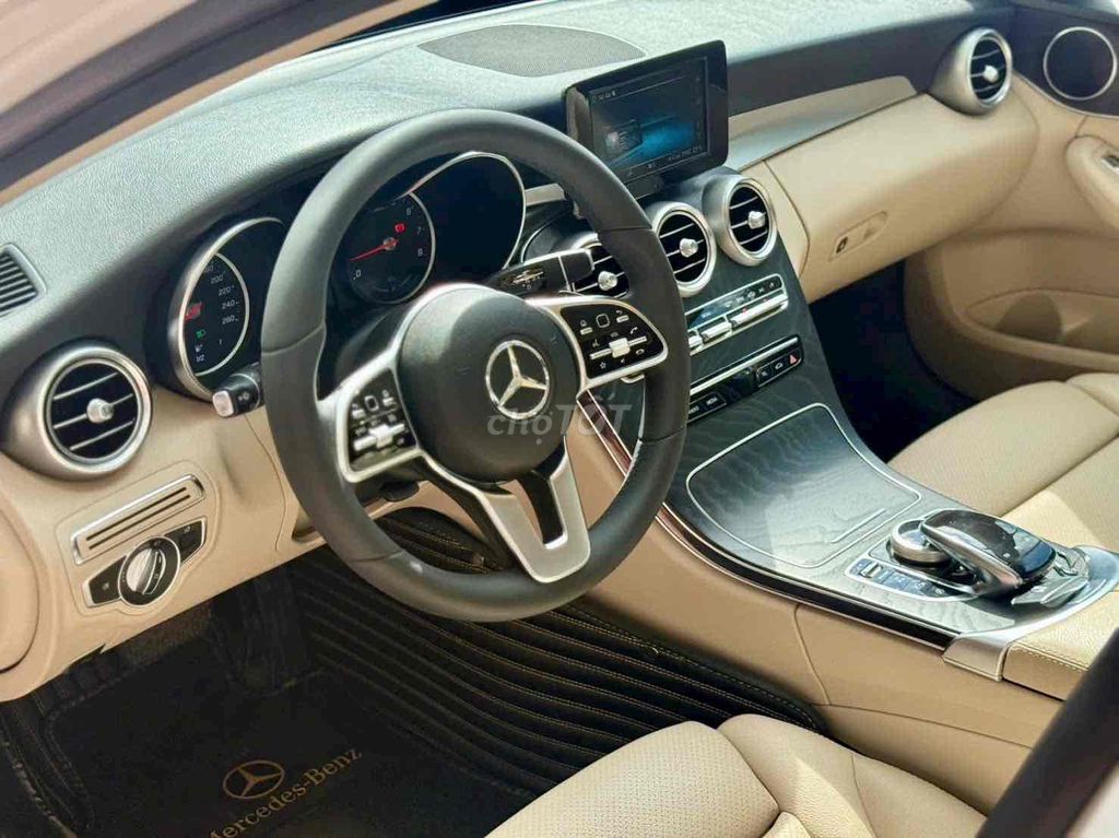 Mercedes Benz C Class 2018 55kml 1 chủ. Mua bán Ô tô tại Quận 7 Tp Hồ Chí Minh được đăng bởi Mua bán xe sang hình 3