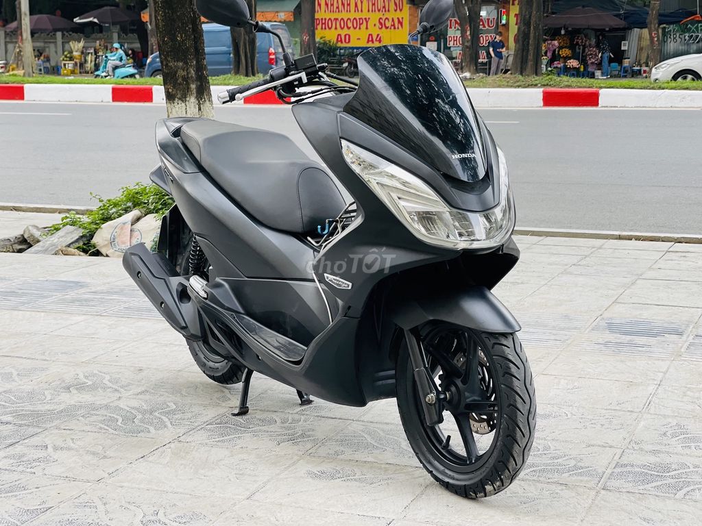 HONDA PCX ĐỜI MỚI ĐEN SẦN CHÍNH CHỦ 2020. Mua bán Xe máy tại Quận Nam Từ Liêm Hà Nội được đăng bởi MAI HÒA hình 5