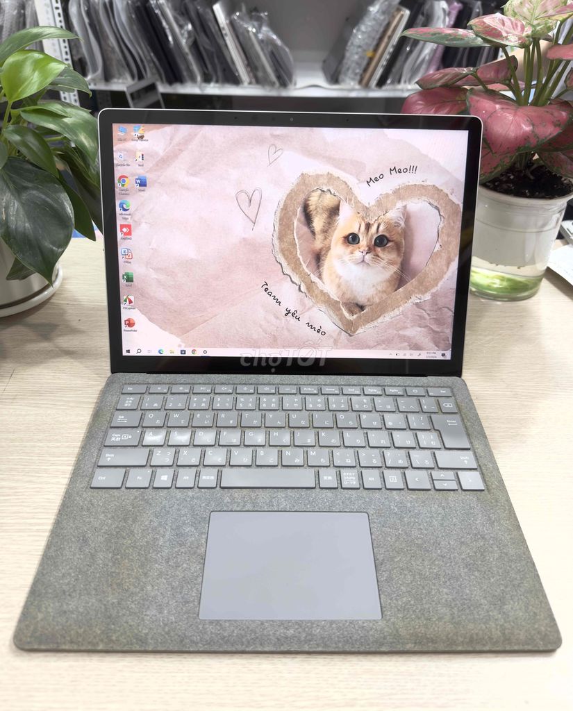 Surface Laptop 2 i7 Gen 8 Ram 8 SSD 256GB máy zin. Mua bán Laptop tại Quận Hai Bà Trưng Hà Nội được đăng bởi Akiba shop hình 1