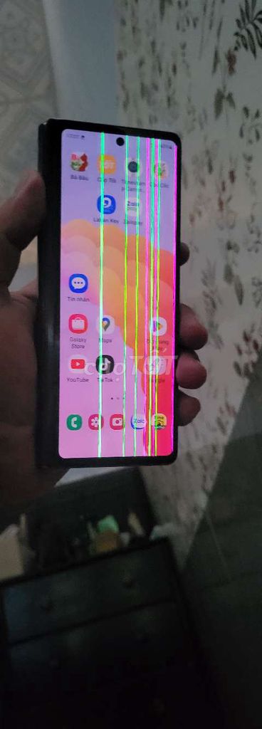 Samsung Galaxy Z Fold 2 Đen 5G. Mua bán Điện thoại tại Huyện Cầu Ngang Trà Vinh được đăng bởi Nguyễn Văn hình 1