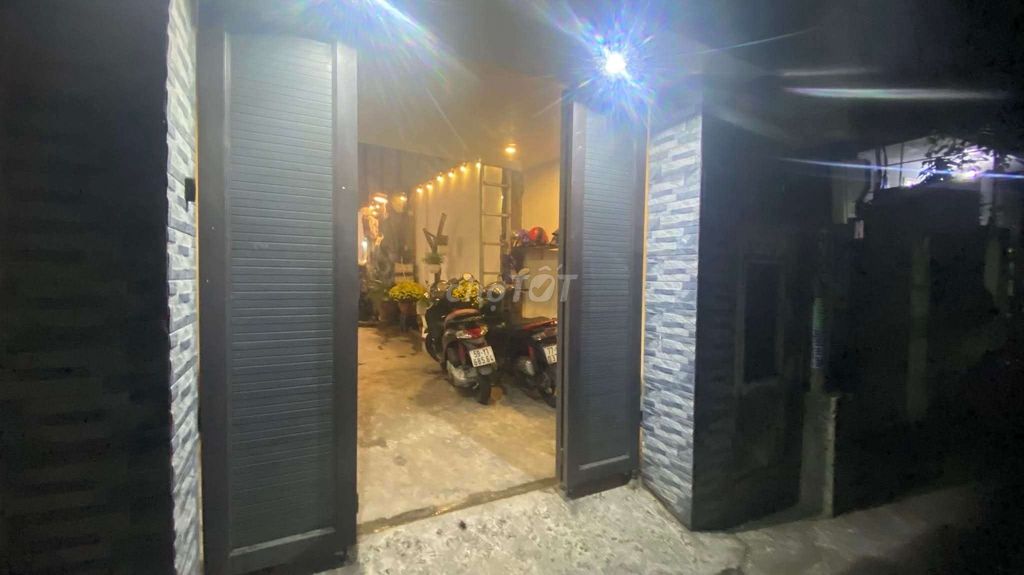 Bán nhà hẻm 44 tháp đô diện tích 133m2, thổ cư 91,7m, 