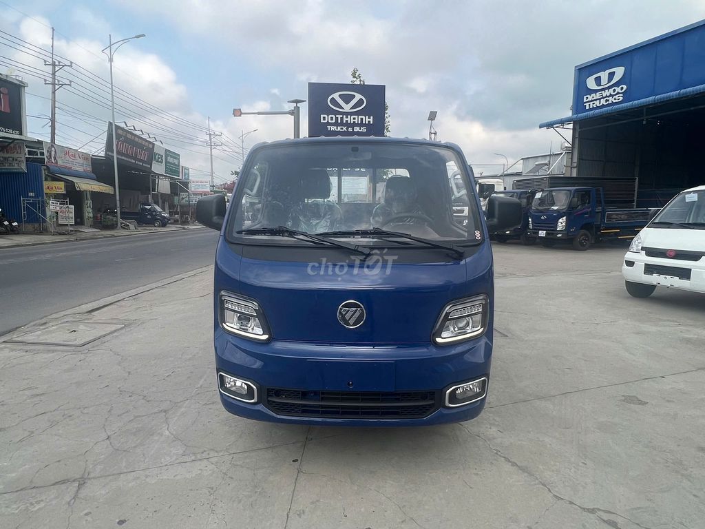 Xe tải T25 990kg thùng dài 3m1, 50tr nhận xe