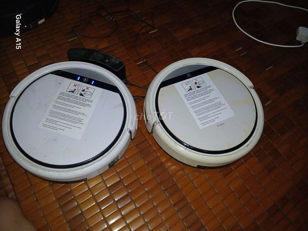 Hai chiếc máy hút bụi robot bị hư pin còn xài. Mua bán Nội thất, đồ gia dụng khác tại Quận Gò Vấp Tp Hồ Chí Minh được đăng bởi Anh manh hình 1