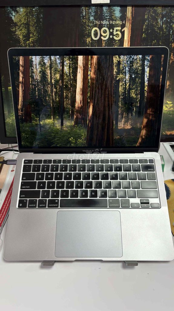 Nhượng lại Macbook M1.nữ xài. Mua bán Laptop tại Quận Tân Bình Tp Hồ Chí Minh được đăng bởi Bao Nguyen hình 1