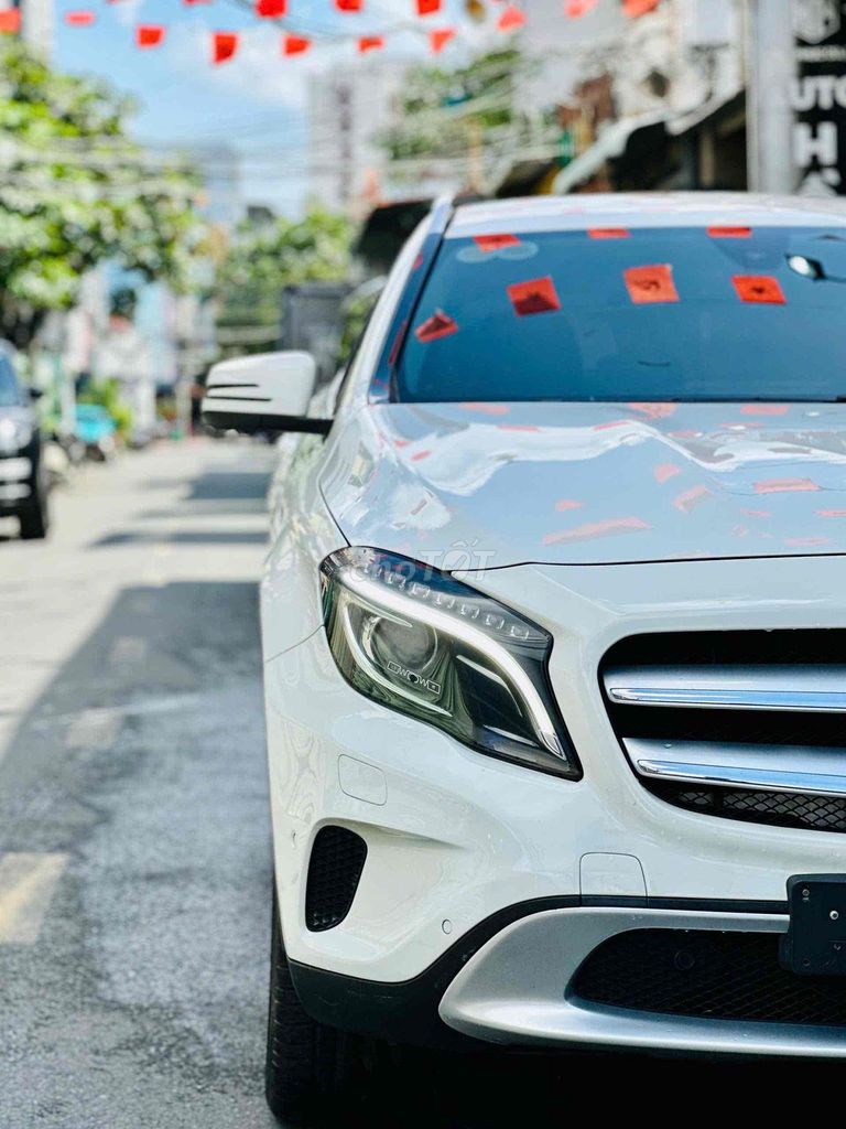 Mercedes Benz GLA 200 Model 2017. Mua bán Ô tô tại Quận 8 Tp Hồ Chí Minh được đăng bởi Hồng Phúc hình 11