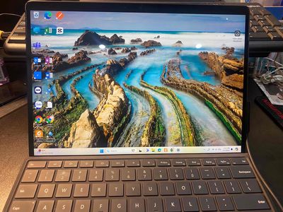 Microsoft Surface Pro 8 8/256 Likenew 99% sạc 160L