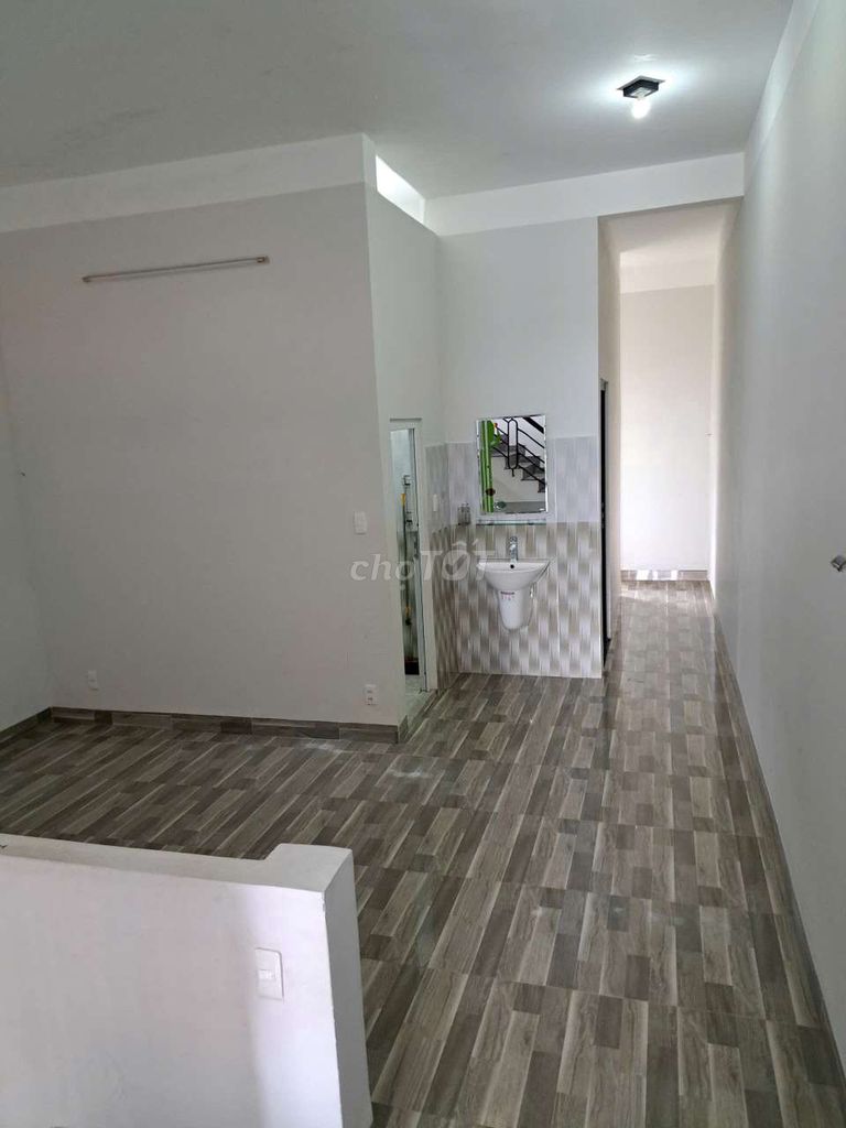 3-storey house with a front yard on Trương Quang Được — photo 10