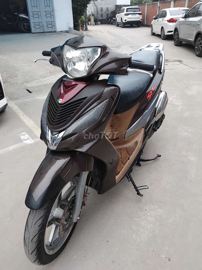 Bán Xe Giống xe sh.còn mới toanh.Chính hãng Sym. Mua bán Xe máy tại Quận Hoàng Mai Hà Nội được đăng bởi thanh hà hình 6