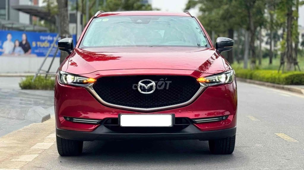 Мазда CX5 2.0 Премиум 2019, модель 2020 года, очень хорошее качество