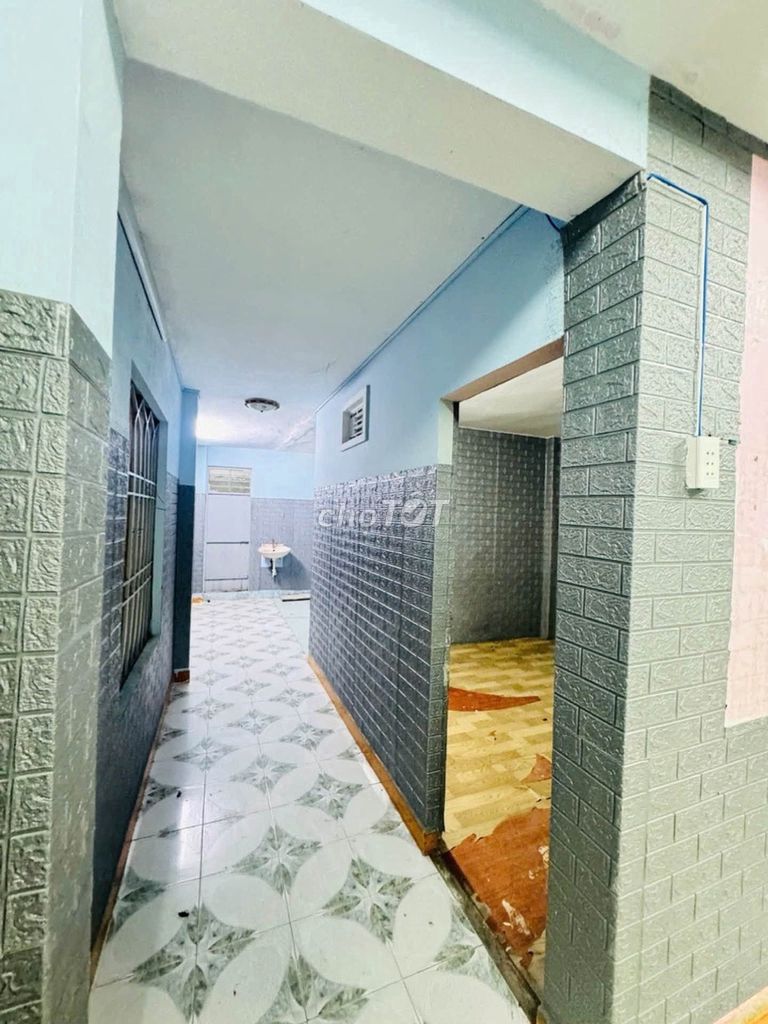 Дом на улице Нгуен Динь Чиеу, Нгуханшон, 90м2, фасад 5.2м