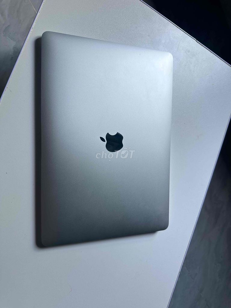 Apple MacBook Bạc. Mua bán Laptop tại Thị xã An Nhơn Bình Định được đăng bởi Shin2Karone hình 1